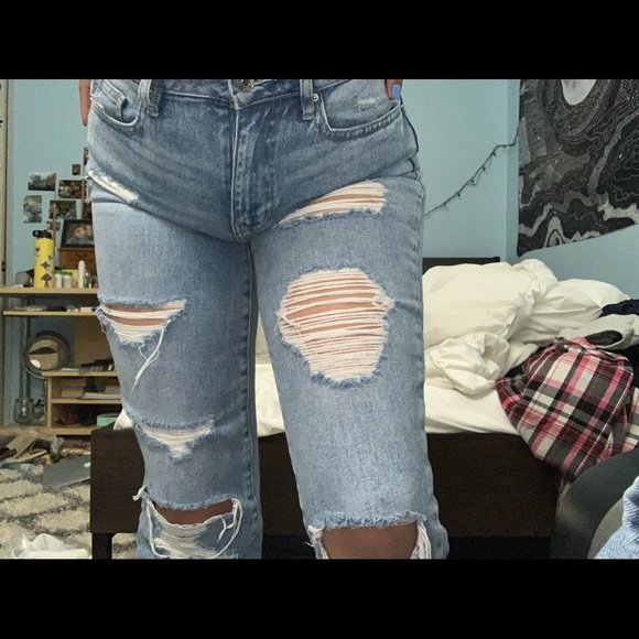 Pacsun Lightwash Mom Jeans - Picture 4 of 4